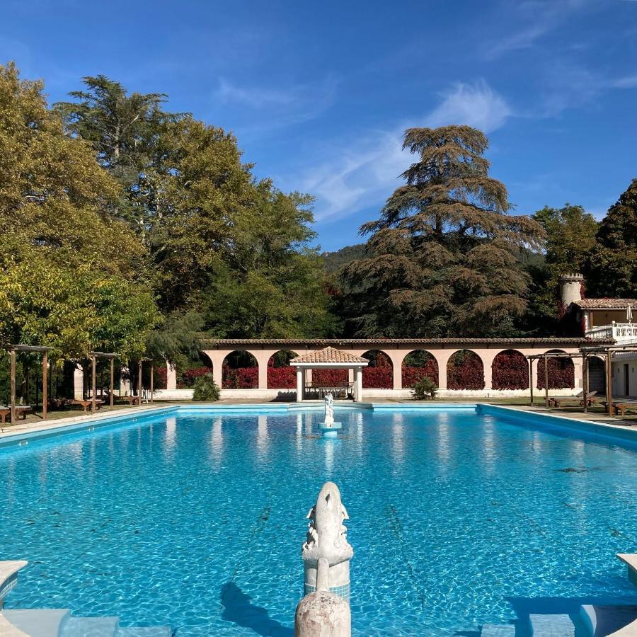 Chateau De Fontager Serves-sur-Rhône Esterno foto